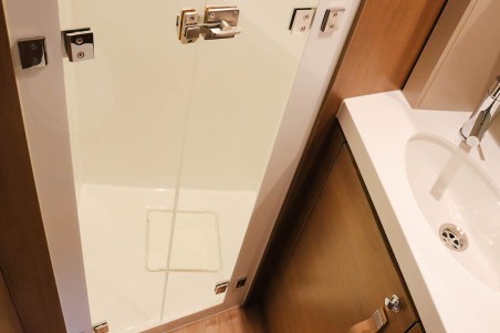 Catana Group Bali 4.6 - 5 + 1 cab. Joy