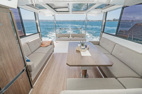 Catana Group Bali 4.4 - 3 + 1 cab. Relentless