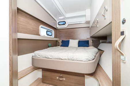 Catana Group Bali 4.4 - 3 + 1 cab. Relentless