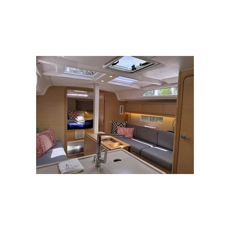 Dufour Yachts Dufour 37 - 3 cab. Island Girl