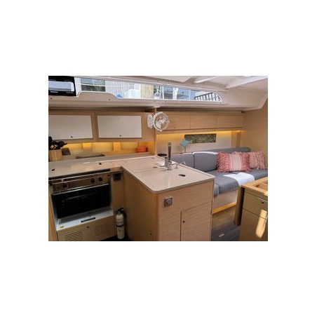 Dufour Yachts Dufour 37 - 3 cab. Island Girl