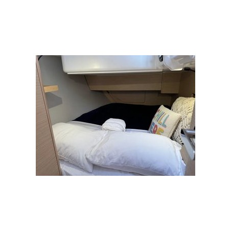 Dufour Yachts Dufour 37 - 3 cab. Island Girl