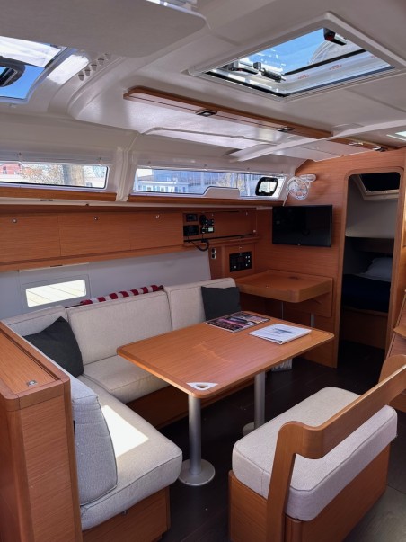 Dufour Yachts Dufour 430 - 3 cab. Opportune Moment