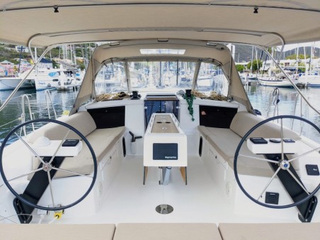 Dufour Yachts Dufour 430 Hoosier Lady